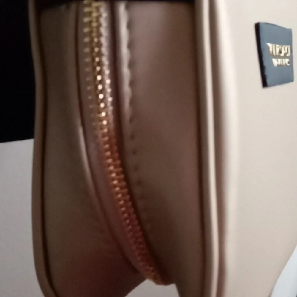 Versace Parfums   Clutch / Crossbody ( bundle for extra savings) - Picture 4 of 16